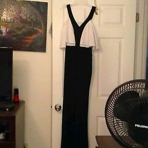 Jumpsuit black and white,